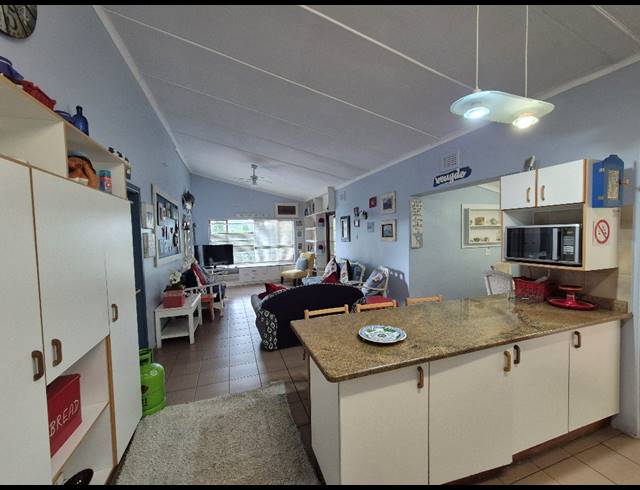 4 BEDROOM HOUSE FOR SALE IN UVONGO